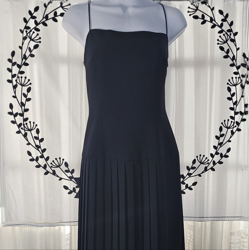 TAHARI NWT Elegant Black full Length Sexy Evening Dress Sz 10